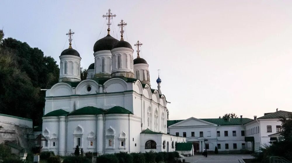 Благовещенский монастырь Нижний Новгород. Алексеевская Церковь Благовещенского монастыря Нижний Новгород. Успенская Церковь Благовещенского монастыря в Нижнем Новгороде.