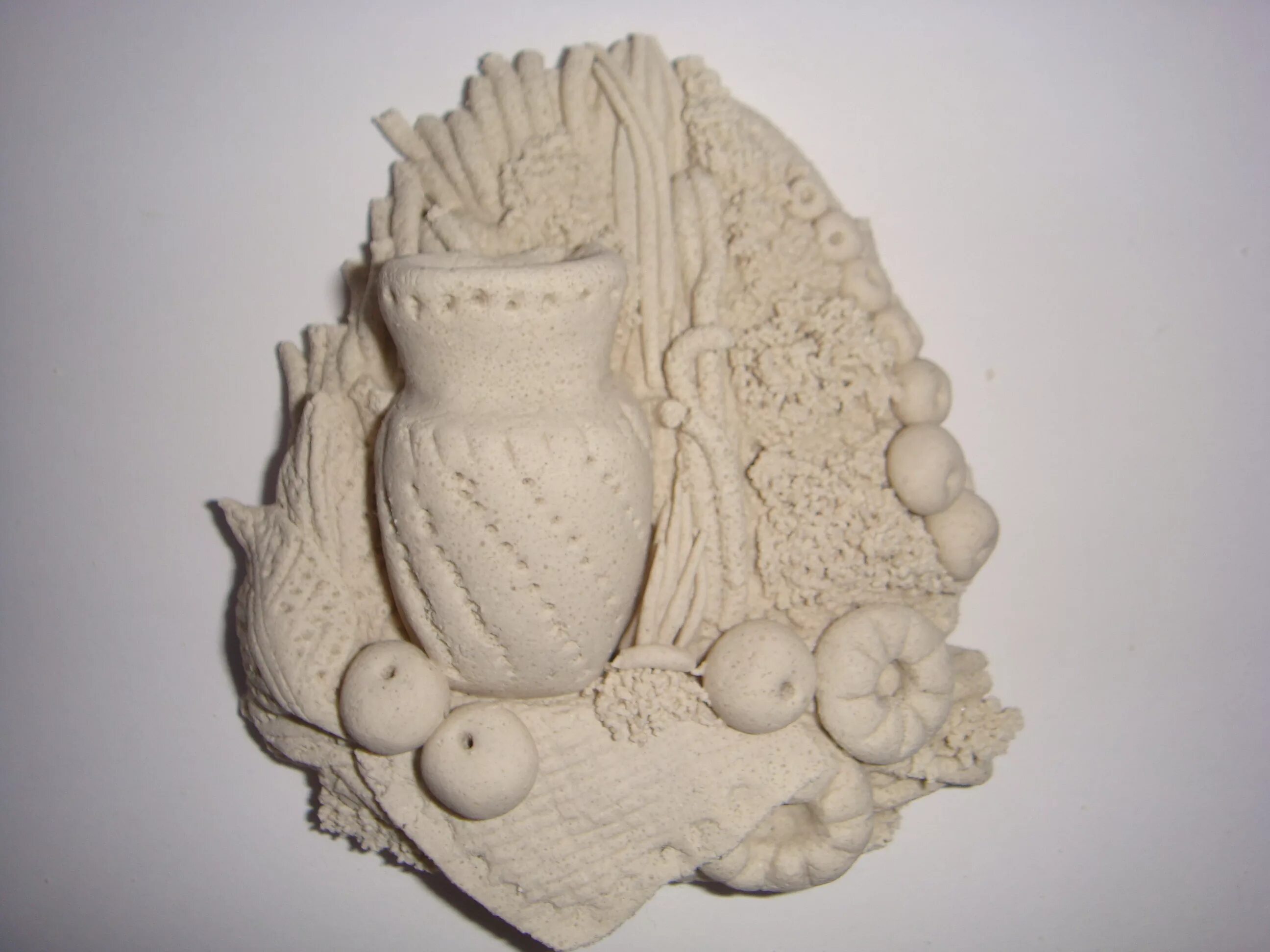 Глина из теста. Идеи для лепки из глины. Ракушка из глины. Плоские фигурки из глины. Глина из теста.