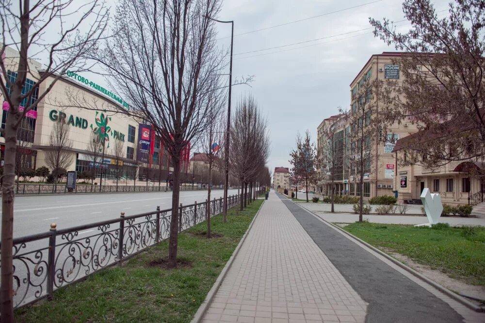 Названия улиц грозного. Город грозный улица мира 83. улица буровая г грозный. грозный улица декабристов.