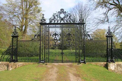 Black gate