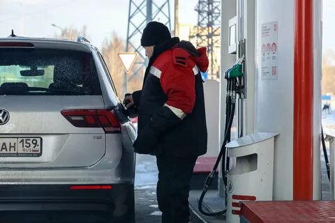 Сколько зарабатывают на заправке