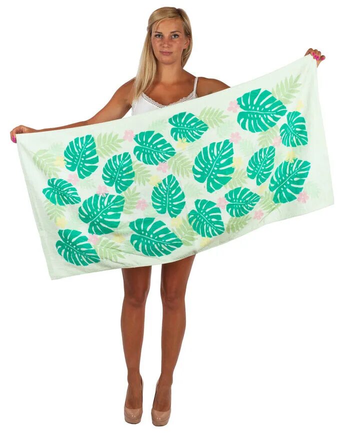 Полотенце для пляжа. Пляжное полотенце. Полотенце на пляже. Пляжные махровые полотенца. Фирменные пляжные полотенца.