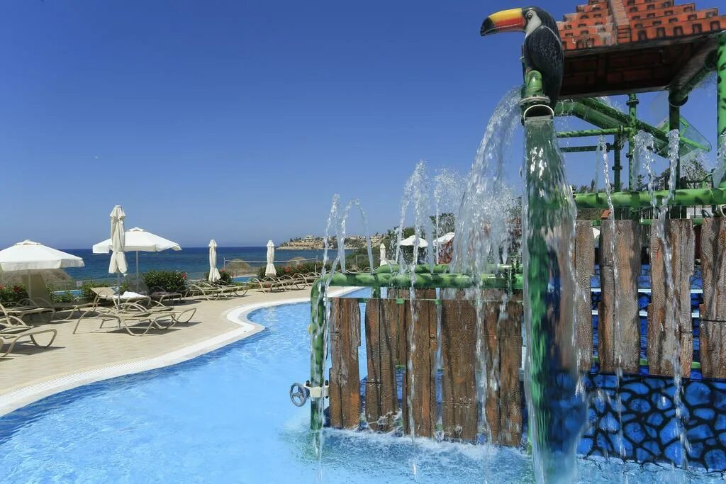 Aqua village. Aqua Sol Holiday Village Water Park. Aqua Sol Holiday Village 4 Кипр Пафос. Аквапарк Кипр кувшинки. Аква Виладж Усть Койсуг.