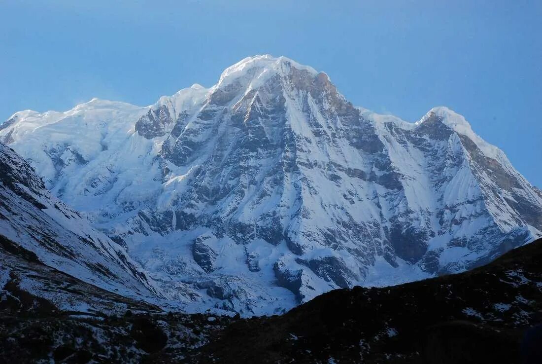 Высота эвереста высочайшая. Гималаи Эверест Джомолунгма. Гималаи Аннапурна. Гималаи Аннапурна i. Вершина восьмитысячник Аннапурна.