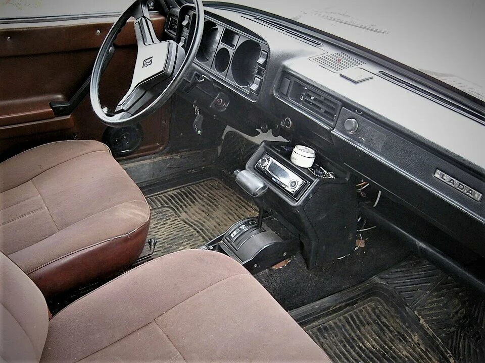 Авито ваз автомат. Ваз 2115 1997. Ваз 2104 автомат коробка. Ваз 2115 1997 года. Авито ваз автомат.