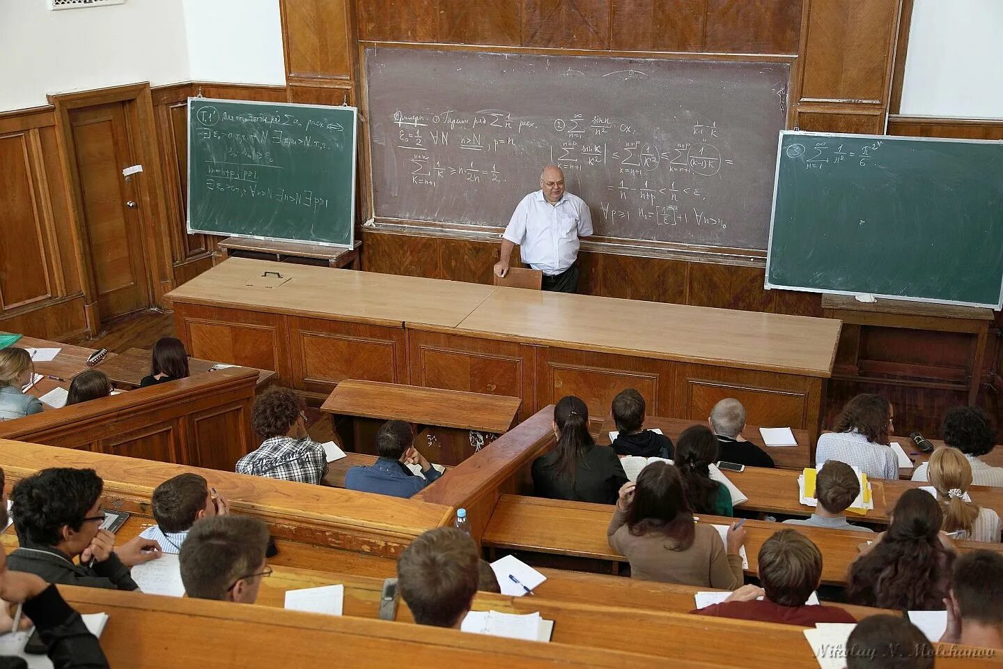 цфа физфак мгу. мгу физфак центральная физическая аудитория. мгу 1994 физфак шишкин. тяпкина людмила физфак мгу. открытый физфак.