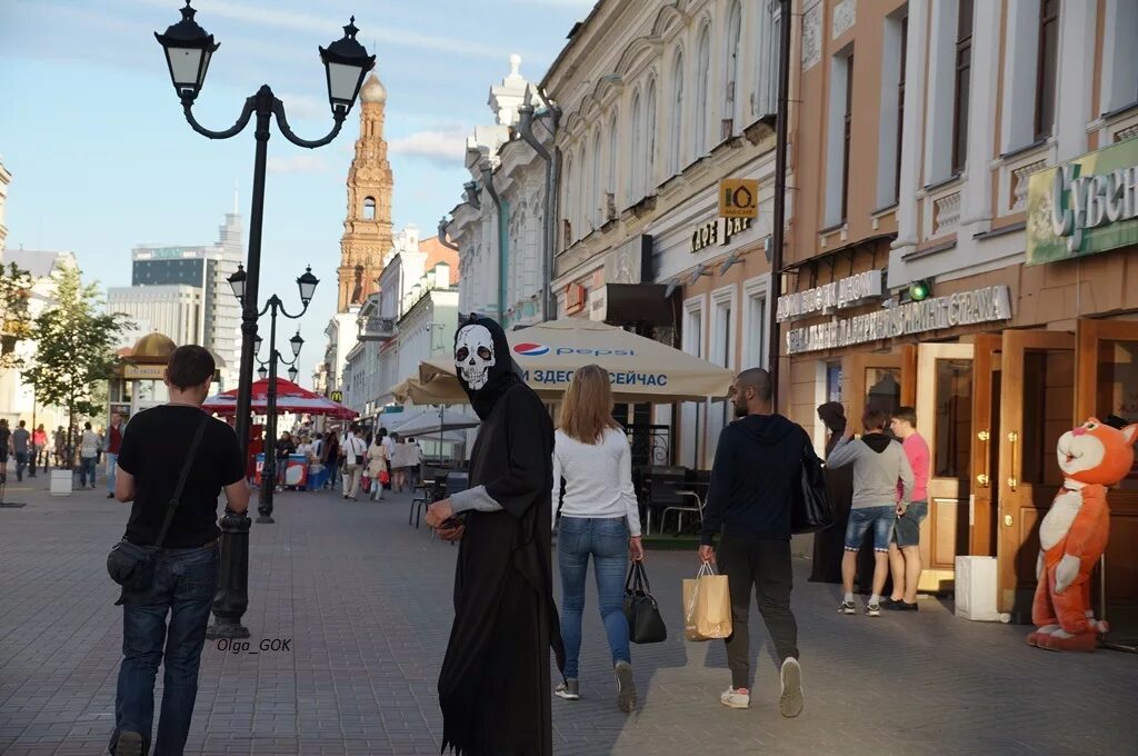 Улица Баумана Казань. Жители Казани Арбат. Арбат Казань Баумана. Арбат 43 в Казани. Время ч казани