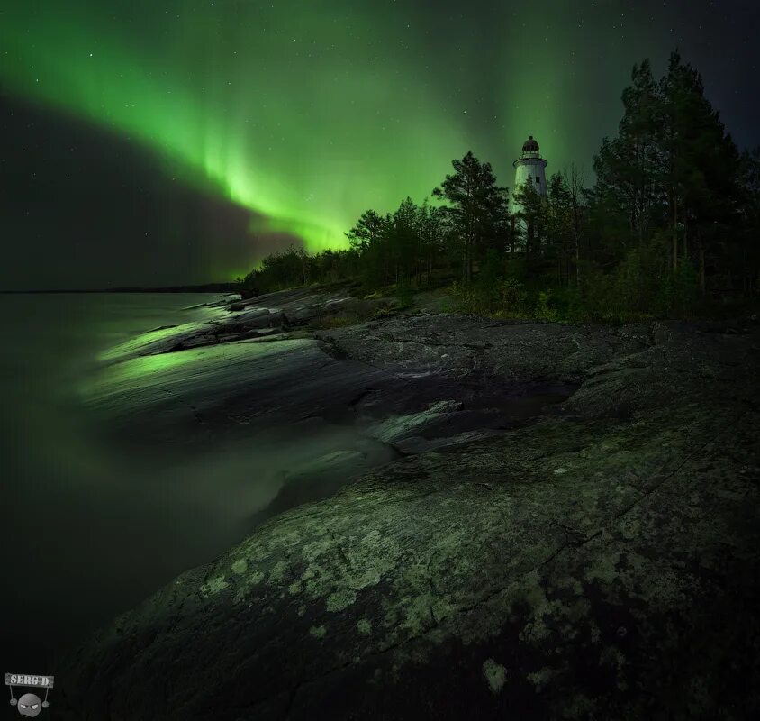 карелия петрозаводск северное сияние. северное сияние на онежском озере. онежское озеро северное сияние. самое красивое северное сияние фото. северное сияние над онежским озером.