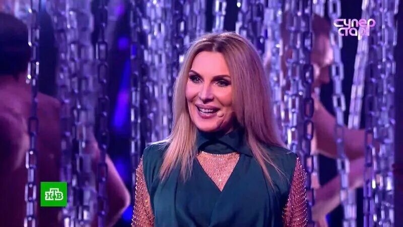 Шоу суперстар участники 2022 алена иванцова. 06 2024. Виа супер стар 16. Жюри ты супер 2023. 06 2024.