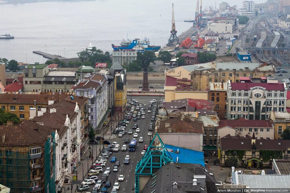 Центр дальнего востока город. Океанский проспект владивосток. приморский край город владивосток улица океанский проспект. владивосток центр города. владивосток вид с океанского проспекта.