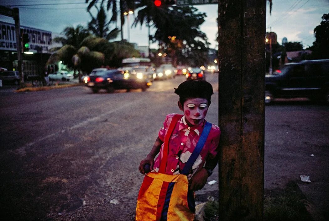 Alex photos. Алекс вебб. sabier alex webb. фотографии алекса уэбба. алекс уэбб пересечение американо-мексиканской границы.