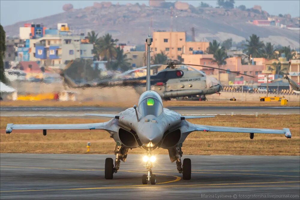 День аэро. Аэро индия 2025. сша индия 2025. aero india. аэро индия 2025 фото.