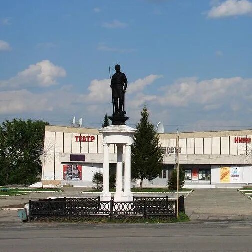 Пос октябрьский верхний уфалей. Дома в верхнем уфалее никель. Дома верхний уфалей. Уфали гфаравдес. Нижний уфалей челябинская область.