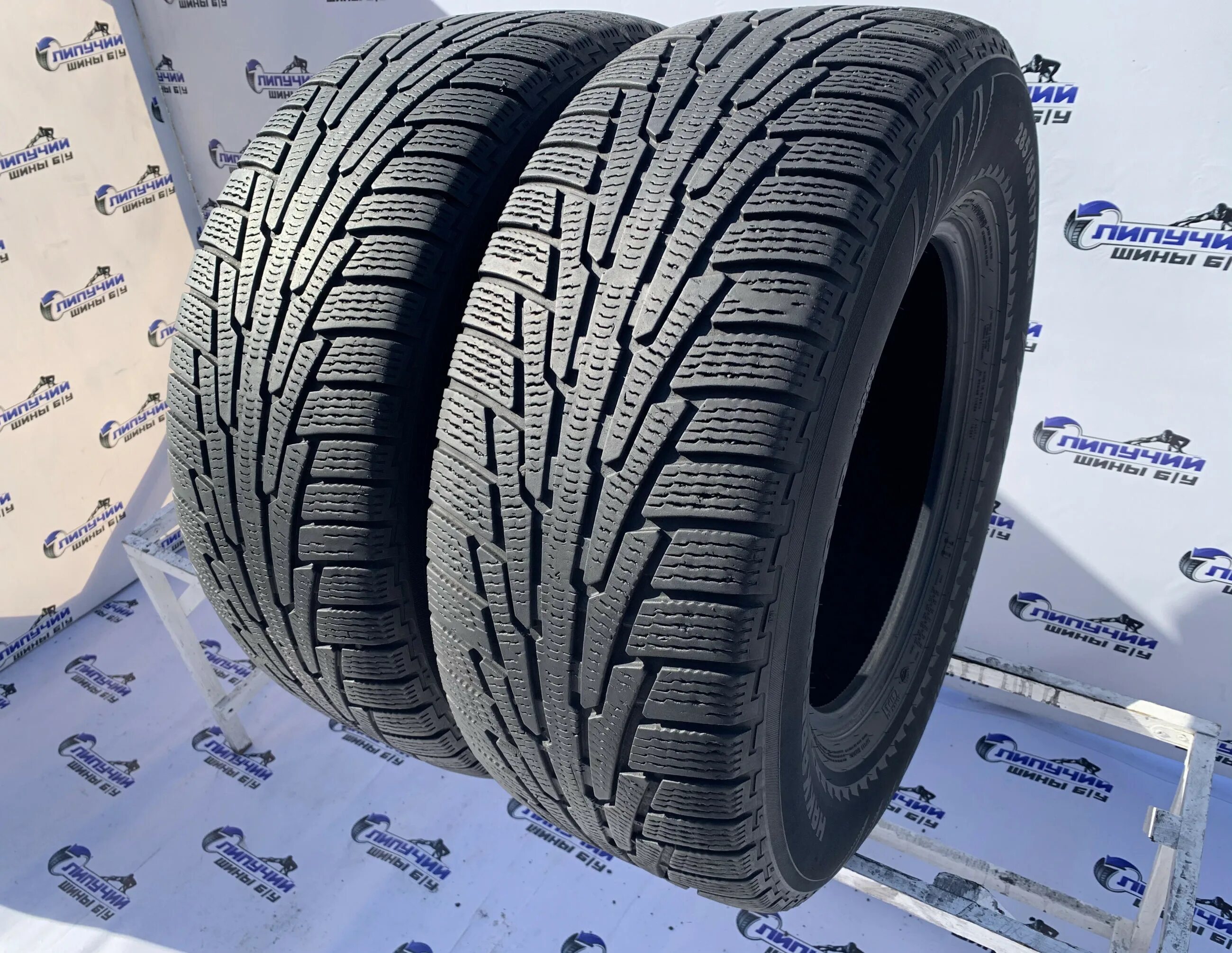 Купить нокиан хакапелита 16. Nokian Hakkapeliitta Sport Utility 5. Nokian Hakkapeliitta Sport Utility. Hakkapeliitta r Sport Utility. Nokian Hakkapeliitta r Sport Utility.