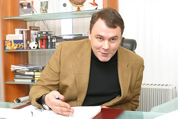 Пётр олегович толстой. Дарья евенко и петр толстой. Пётр олегович толстой. Сколько лет петру толстому. Петр толстой 2021.