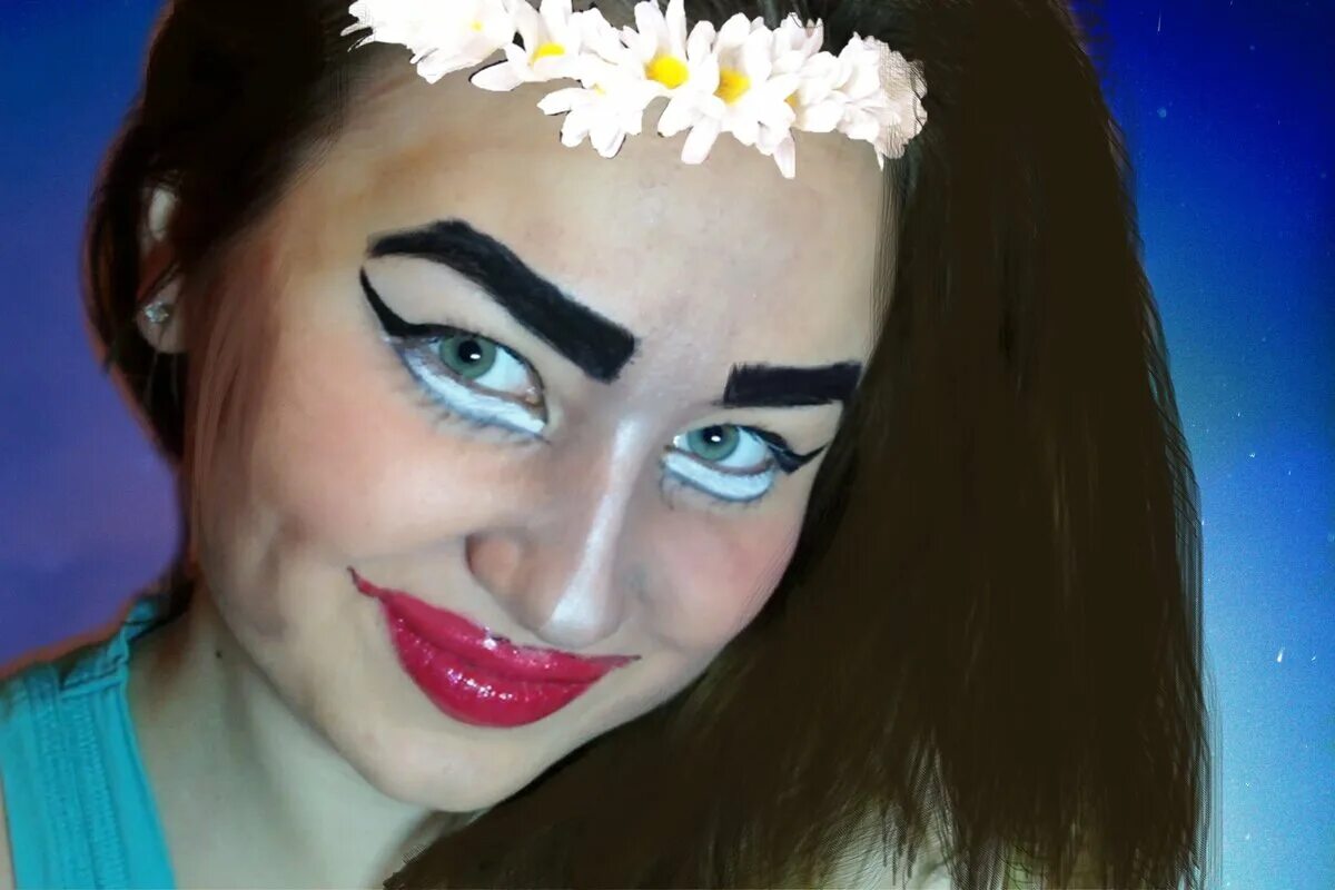 Стремный макияж. Некрасивый макияж. Андрей петров накрашенный. Стремный макияж. Стремный макияж.