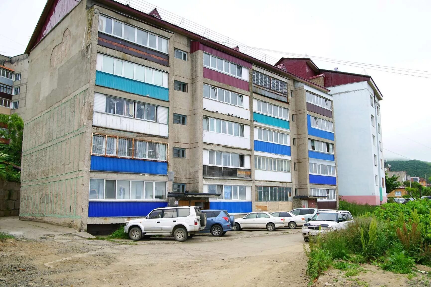 Улица ливадных холмск. Капитанская холмск. Капитанская 3 холмск. Капитанская 1 холмск. Капитанская ул.