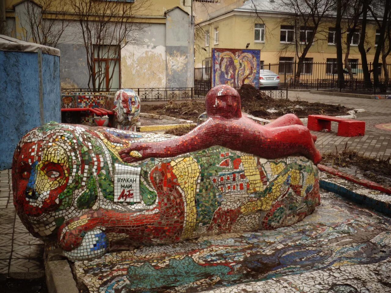 Чайковского 2 мозаичный дворик. Мозаичный дворик в Санкт-Петербурге. Мозаичный двор Питер. Питер мозаичный дворик на Фонтанке. Чайковского 2 7