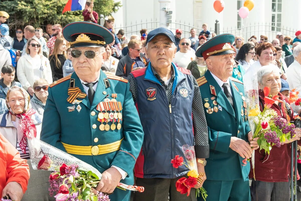 Театрализация на 9 мая. 9 Мая в Марксе 2022 год. Фото день Победы Маркс. День города Маркс 2022. Саратов парад 8 мая 2022 года театрализованное представление.