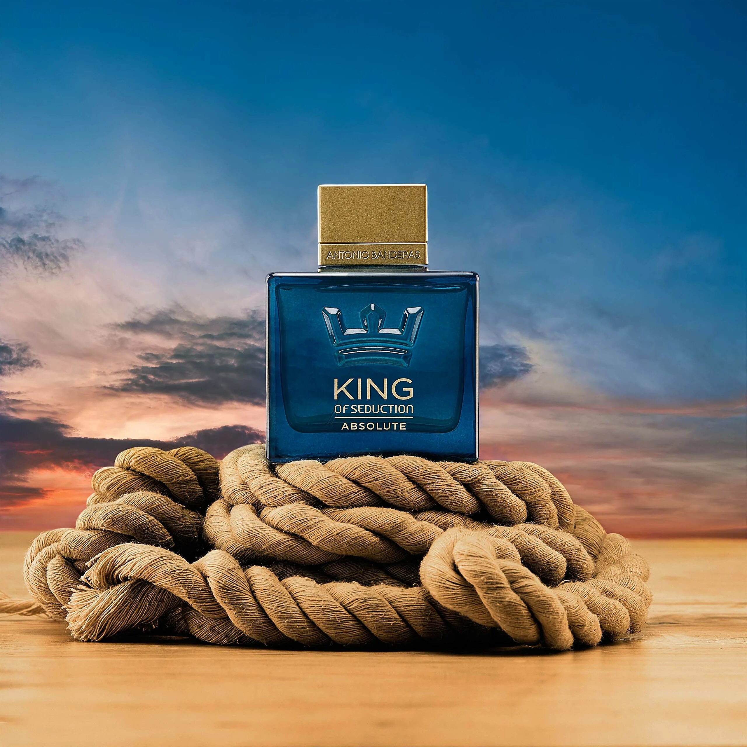 Antonio banderas king of seduction absolute. Туалетная вода king of seduction absolute. бандерос кинг. бандерас кинг седакшн. мужская туалетная вода антонио бандерас кинг абсолют.