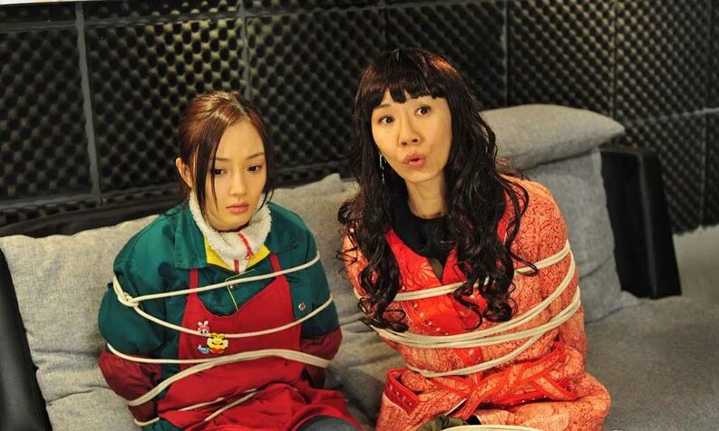 связанные китаянки. видео китайская девушка живет в деревне. коюки като. дильраба дильмурат. связанные китаянки.