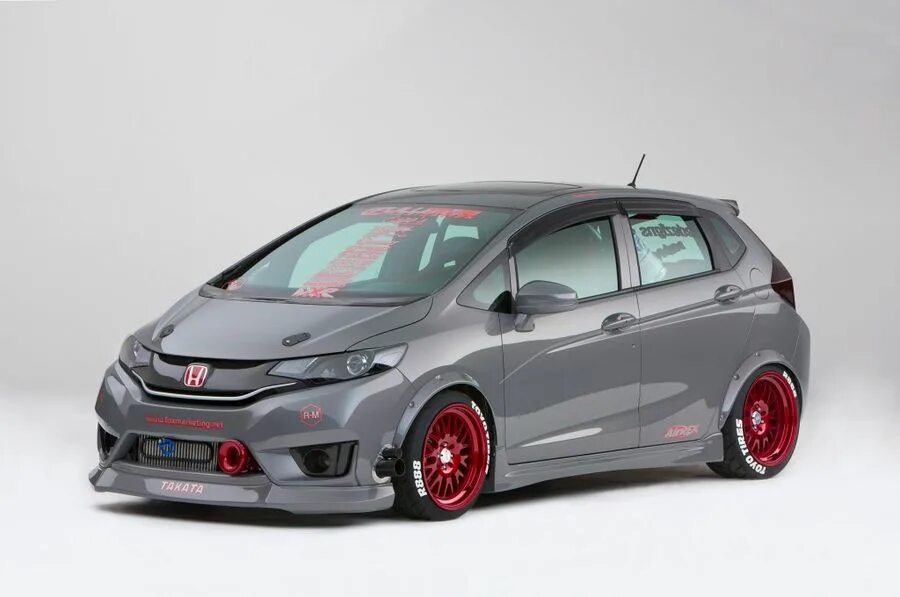 Honda gk. Honda Fit RS 2015. Хонда фит РС 2020. Honda Fit 2015 обвес. Honda Fit RS 2020.