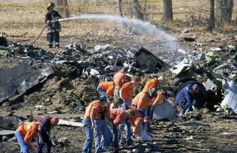 Катастрофа Boeing 737 под Колорадо-Спрингс. Боинг 737 1991. United Airlines Flight 232 катастрофа. Рейс 585 United Airlines.