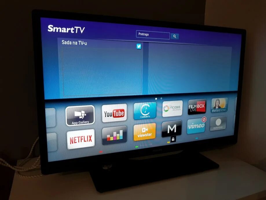 32 Дюймовый Филипс со смарт ТВ. Philips Smart TV 47pfl6900. Philips Smart TV 47pfl7422. Philips 5600 ka смарт ТВ. Какой телевизор со смарт тв лучший