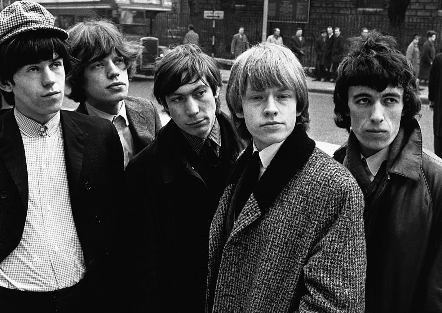 I rolling. Роллинг стоунз. Rolling Stones 1964. Группа Роллинг стоунз. Группа the Rolling Stones молодые.