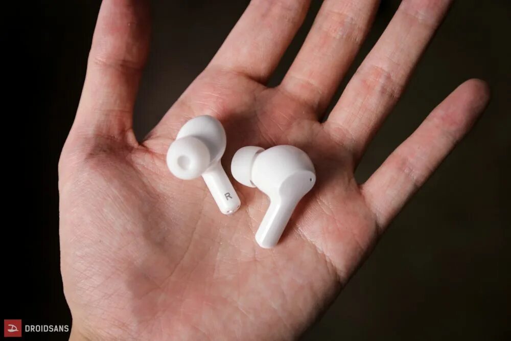 Играет 1 наушник. Беспроводные наушники Honor White (5504aaam). Наушники TWS Earbuds x1. Наушники Хуавей ce79. Наушники Honor c79.