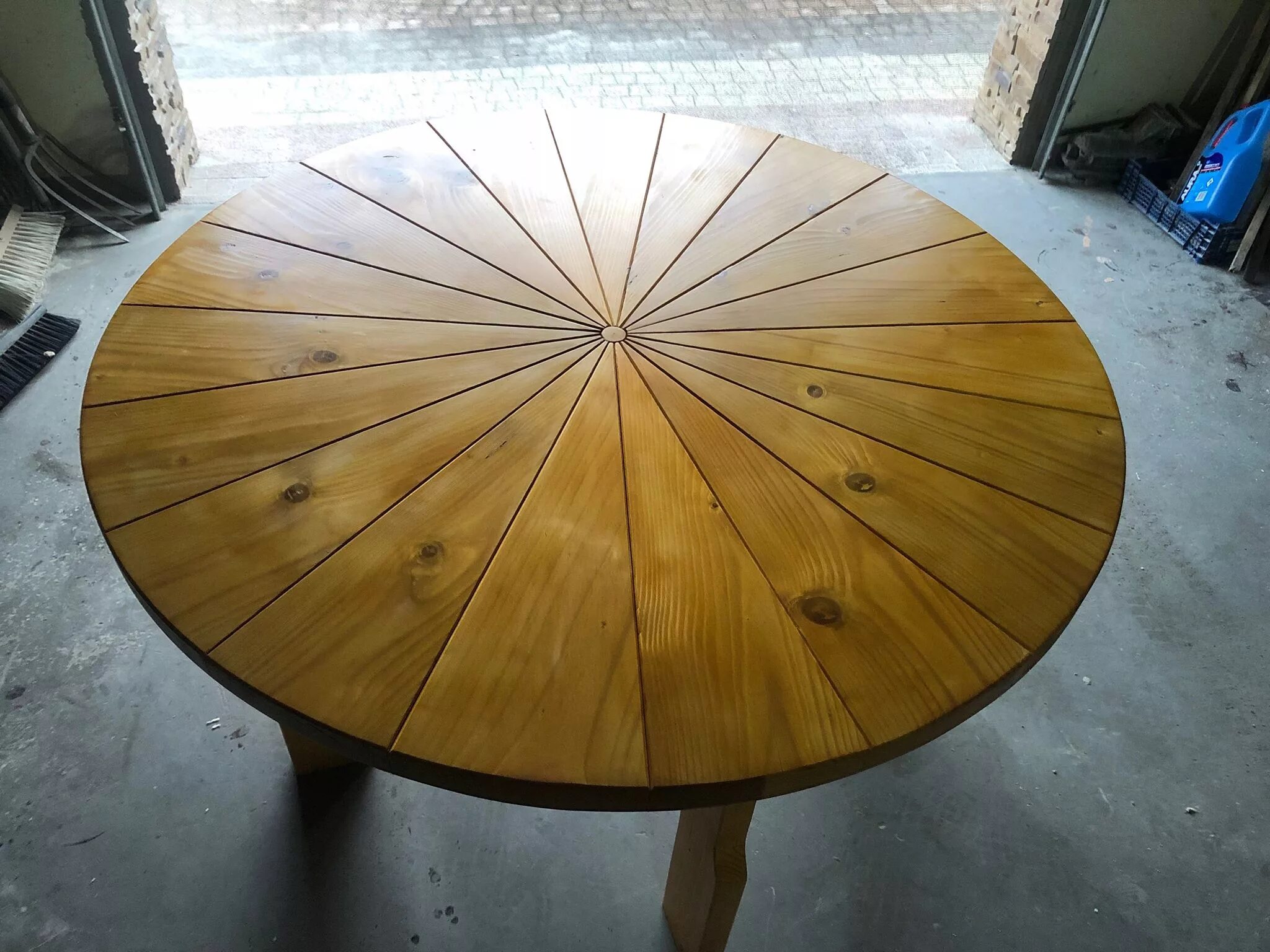 Стол круглый 1 м диаметр. Садовый стол "круглый". Стол круглый 180 см. Круглый стол 150 см. Столешница круглая.