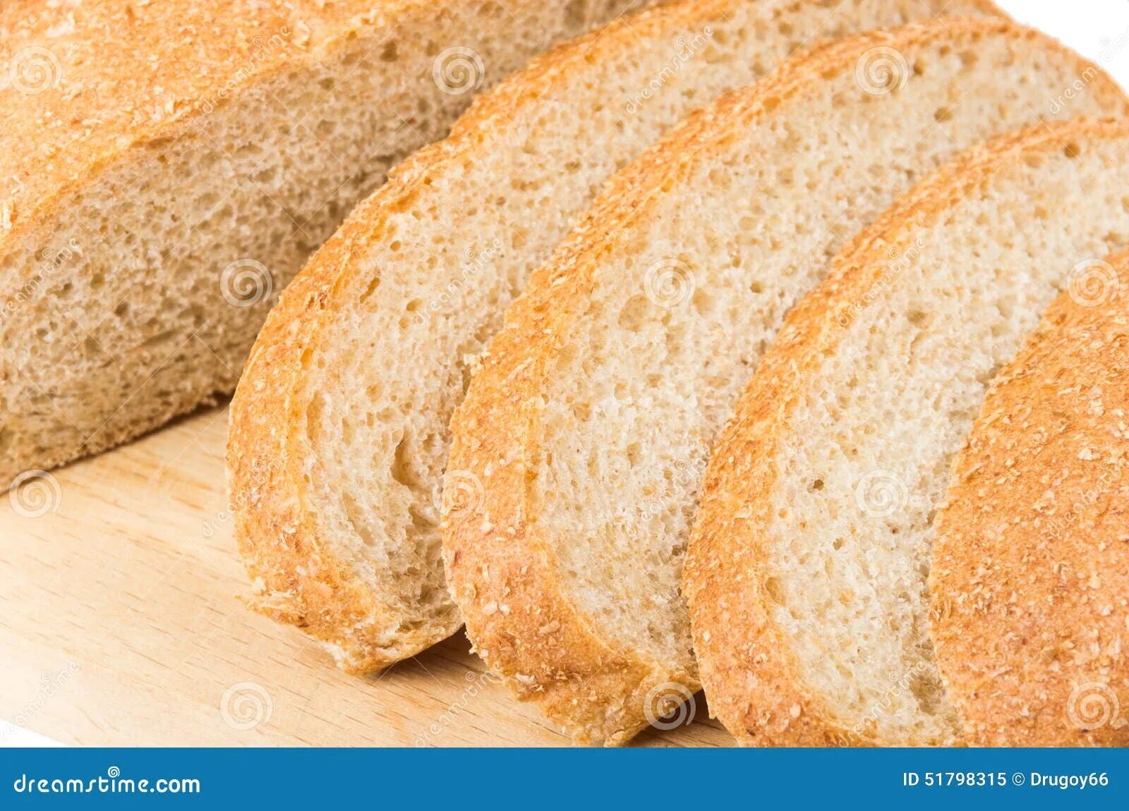 Хлеб отрубной калорийность. Отрубной хлеб. Хлеб с отрубями. Белый хлеб отрубной. Белый хлеб с отрубями.