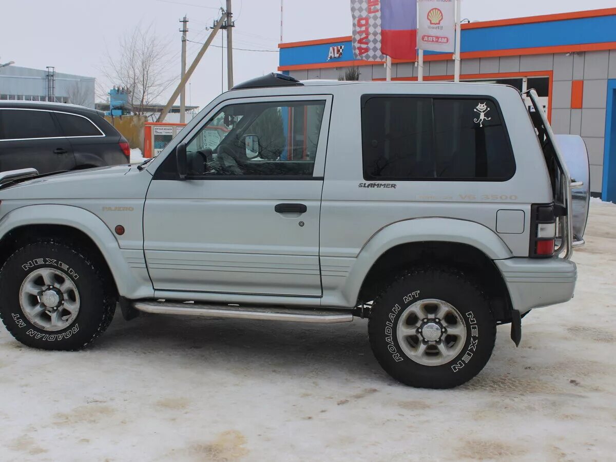 Mitsubishi pajero 2 door. митсубиси паджеро 2 рестайлинг. 5 литра. митсубиси паджеро 2 1999 года. 5 литра.
