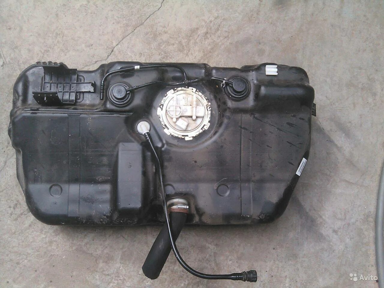 Бак топливный 1118 металл. Топливный бак лада гранта. Бензобак калина гранта. Топливный бак гранта. Бак топливный 1118-2190 пластиковый.