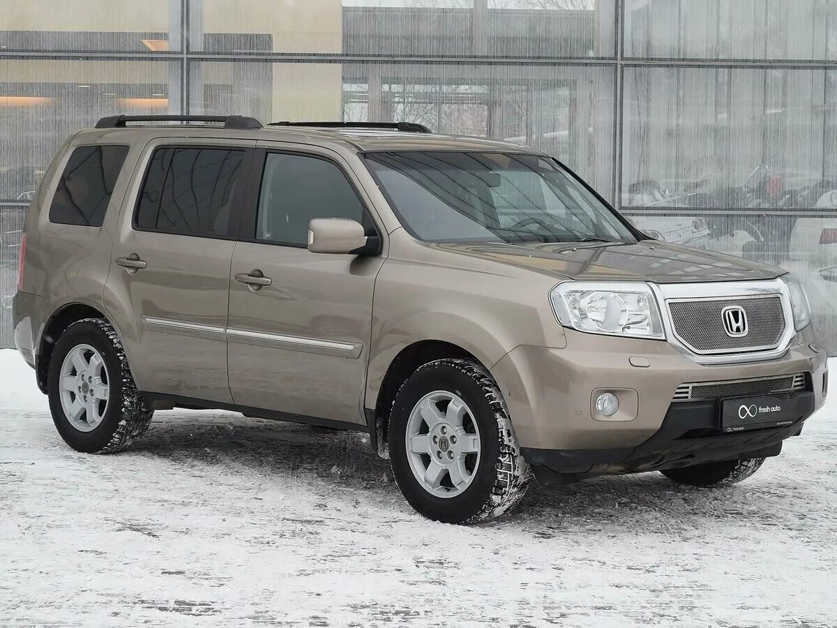 Honda pilot 2011. Honda pilot 2. Решетка хонда пилот 2013 черный цвет. Видеорегистратор хонда пилот 2. Хонда пилот в москве.