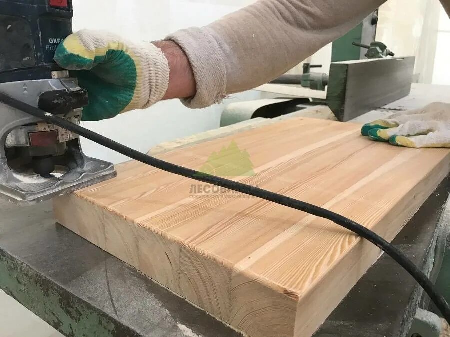 Струбцина для склейки бруса. Склейка древесины. Склейка дерева. Склейка стульев из дерева. Склеивание деталей из древесины.