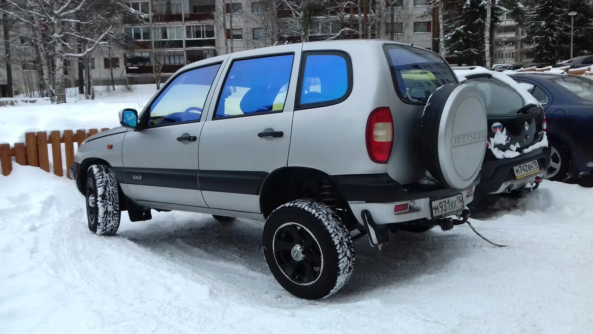 Тонировка нива шевроле. Chevrolet Niva тонированная. Тонировка фар Нива Шевроле. Нива Шевроле тонировка хамелеон. Chevrolet Niva тонировка хамелеон.