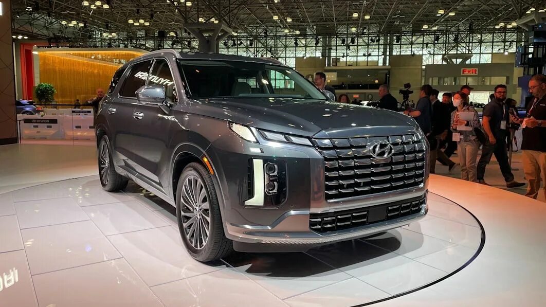 Hyundai Palisade 2023. Hyundai Palisade 2022 салон. Hyundai Palisade 2023 Calligraphy. Хендай Палисад каллиграфия 2023.