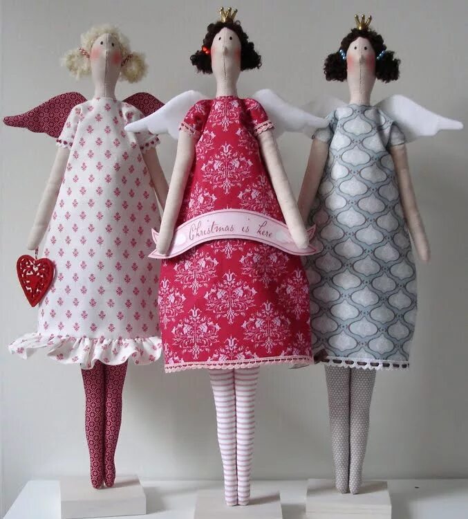 Куклы тильды надежды сенкевич. Тильда огородница. Интерьерные игрушки из ткани. Текстильные игрушки. Кукла тильда.