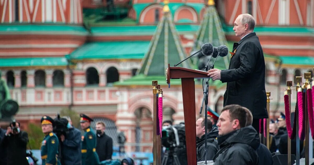 Выступление кремлевской. Кремль парад.