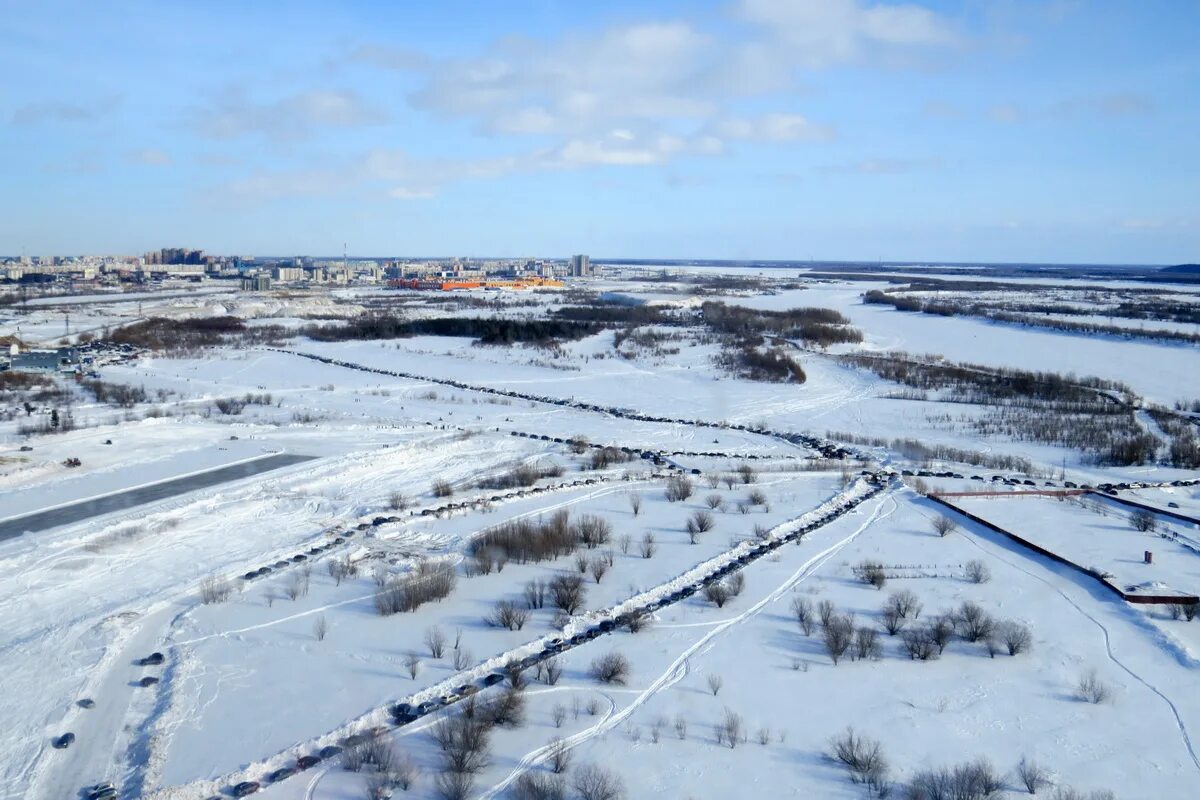 Погода в северке алтайский край. Сургут март. Март в Сургуте фото.