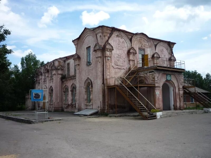 Г курья. Курья храм Алтайский край. Курьинский район Церковь. Церковь в Курье Алтайский край Курьинский район. Знаменская Церковь Курья.