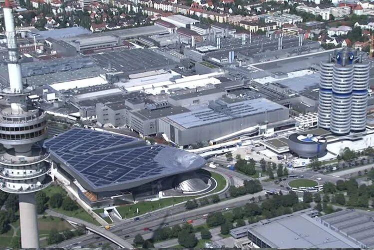 Мюнхен заводы. Штаб квартира бмв в мюнхене. Мюнхен заводы. Завод бмв в баварии. Штаб бмв в мюнхене.