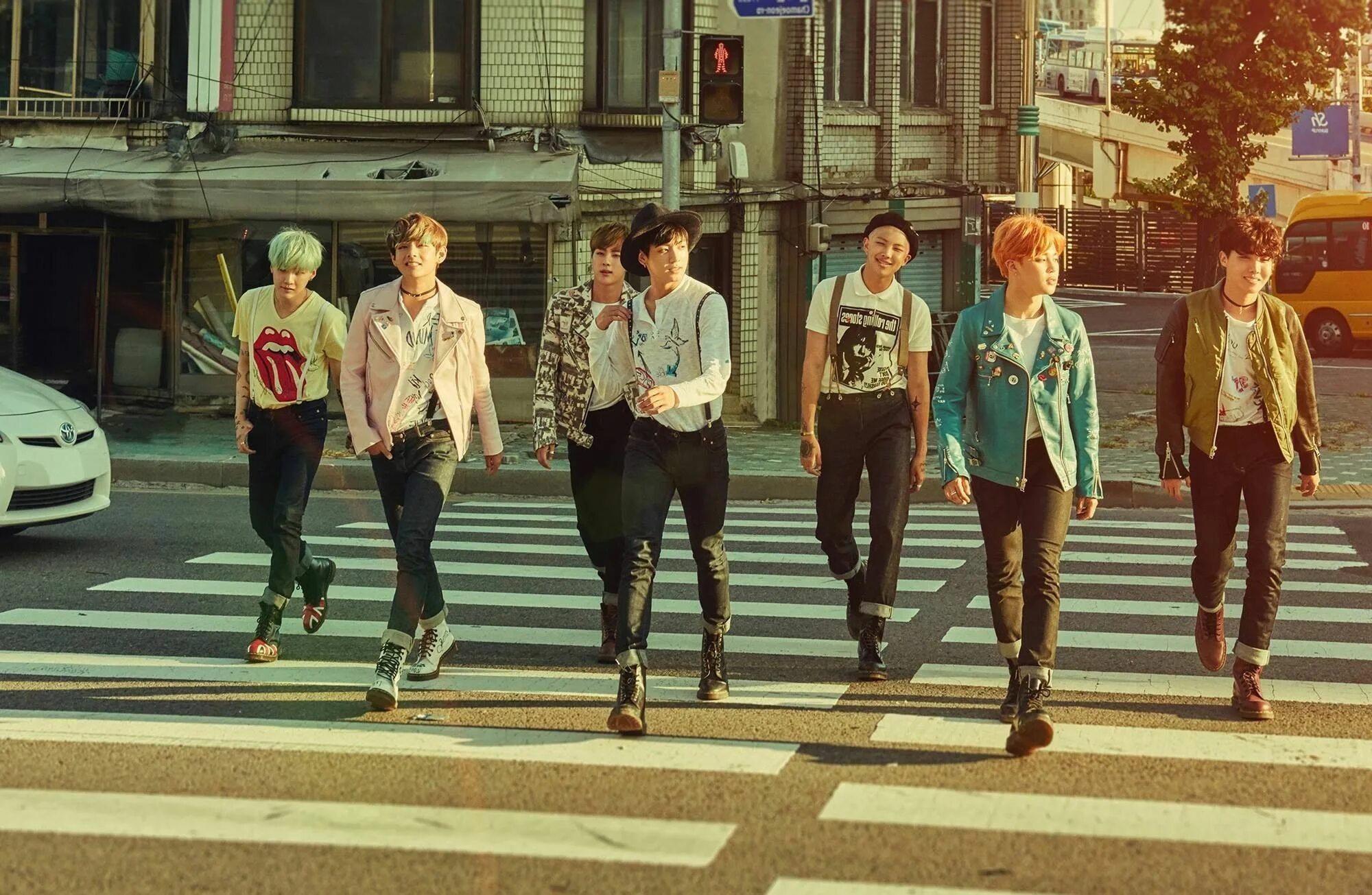 Bts pt2. Bts 2015. bts эра hyyh. бтс the most beautiful moment in life. bts эра run фотосессия.