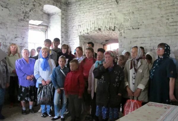 Деревня никольское вологодская область фото. Погода в селе никольское тотемского. Воскресенская церковь тотьма. Деревня никольское вологодская область. Никольское.