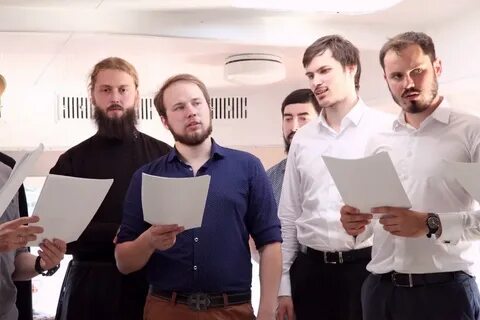 Студент петь