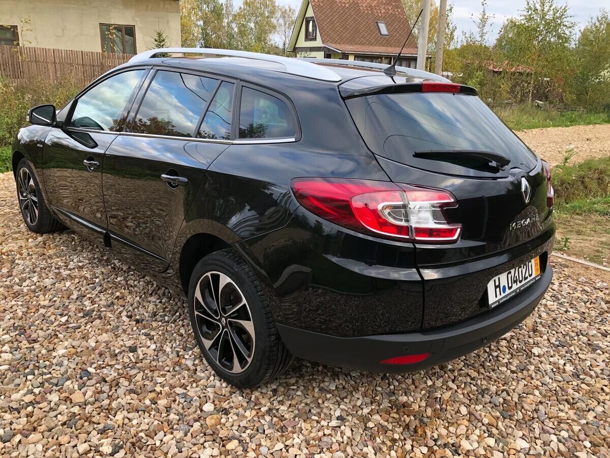 Меган 3 рестайлинг 2. Megane 3 grandtour. рено меган 3 рестайлинг. renault megane 3 рестайлинг 2. меган 3 хэтчбек 2 рестайлинг.