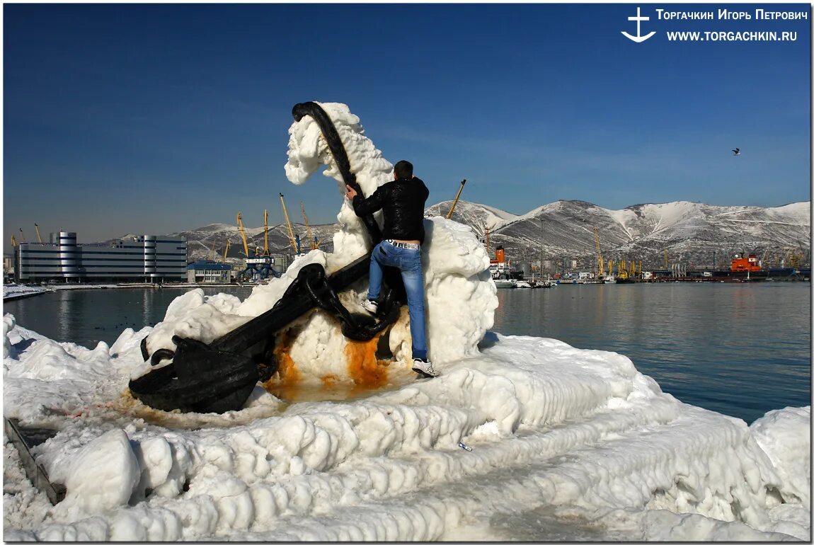 Бора новороссийск 2012. Норд ост новороссийск 2012. Новороссийск 2012 год. Новороссийск 2012 год. Наводнение в новороссийске 2002 август.