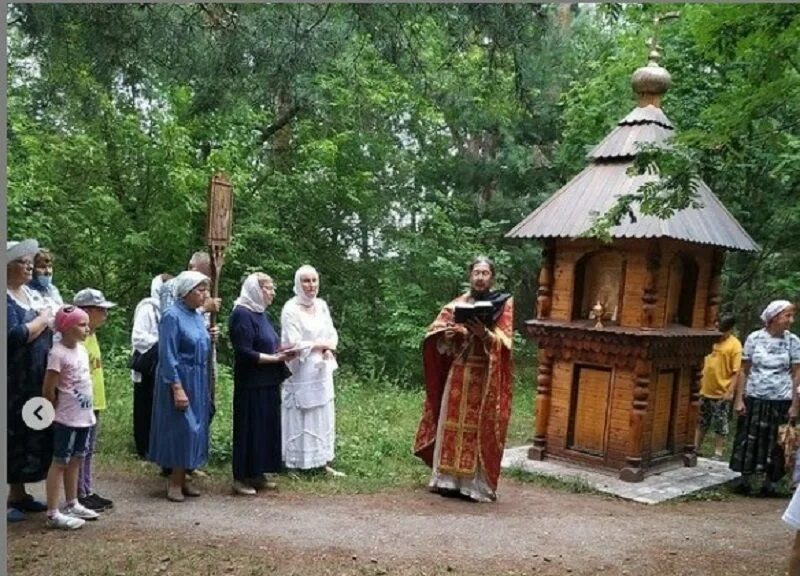 Служба параскеве пятнице. Святой источник великомученицы Параскевы пятницы Лаишево 2022. Храм Святой Параскевы пятницы в деревне Месятичи.. Родник Параскевы пятницы в Лужском районе. Святой Родник Параскевы пятницы в с. Коноплянка.