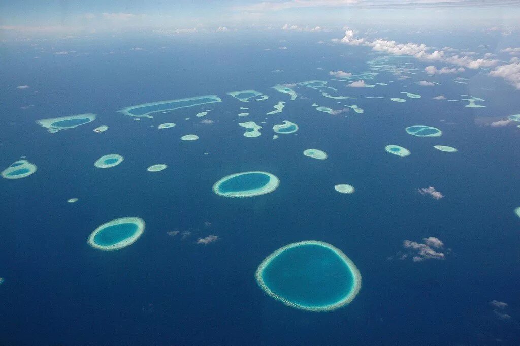 Тинаду остров Мальдивы. Huvadhu Atoll. Thinadhoo Мальдивы. Thinadhoo (Vaavu Атолл). Ваав